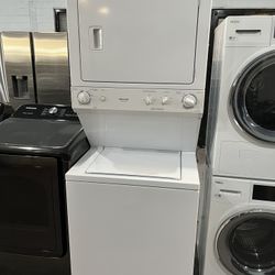 Frigidaire Electric Laundry Center ⚡