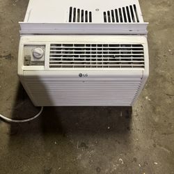 LG Air Conditioner 