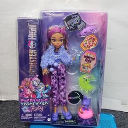 Mattel Monster High Creepover Party CLAWDEEN G3 Reboot Doll W/ CRESCENT