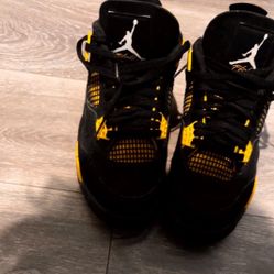 Retro Jordan 4 Yellow Thunder Men’s Size 8.5