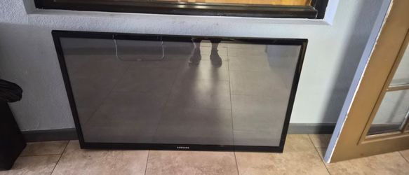50' Samsung TV