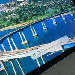 iPad 6th Gen Cellular cracks On Screen Unlocked