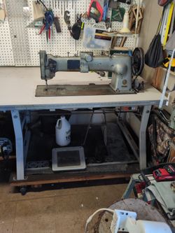 Commercial industrial upholstery sewing machine