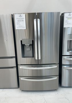 SPECTACULAR SATURDAY DEAL 🎆😎 SAVE UP TO $1800 OFF MSRP on a French Door Refrigerator