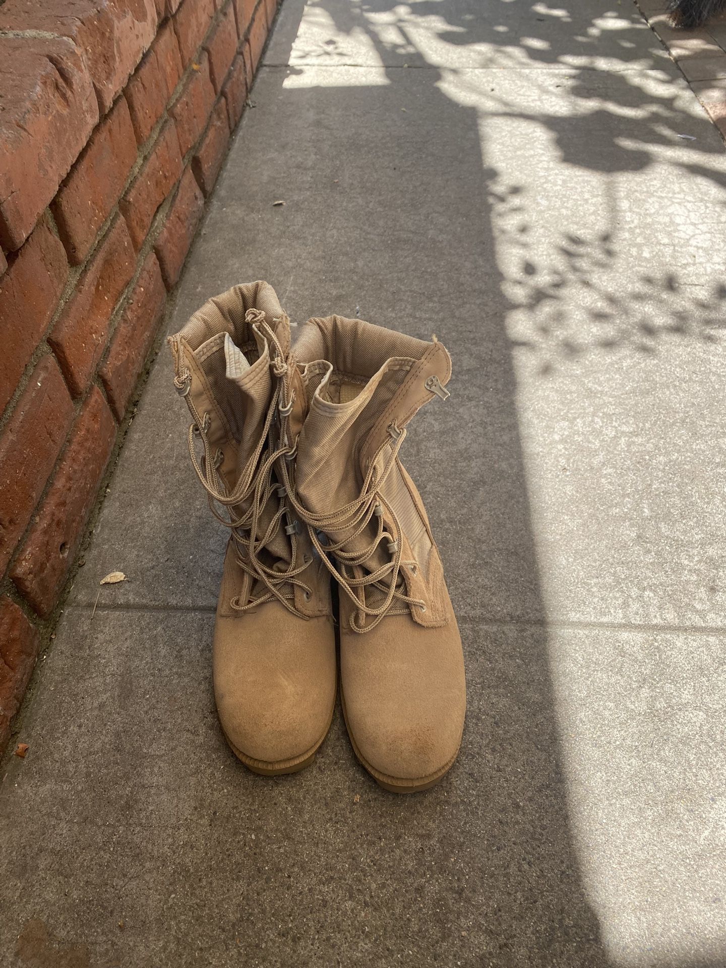 Military Boots Size 5R
