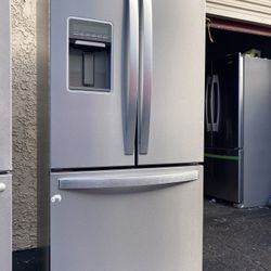 WHIRLPOOL 30”w 30”D 69”h COMPACT FRENCH DOOR STAINLESSS STEEL REFRIGERATOR 2022 