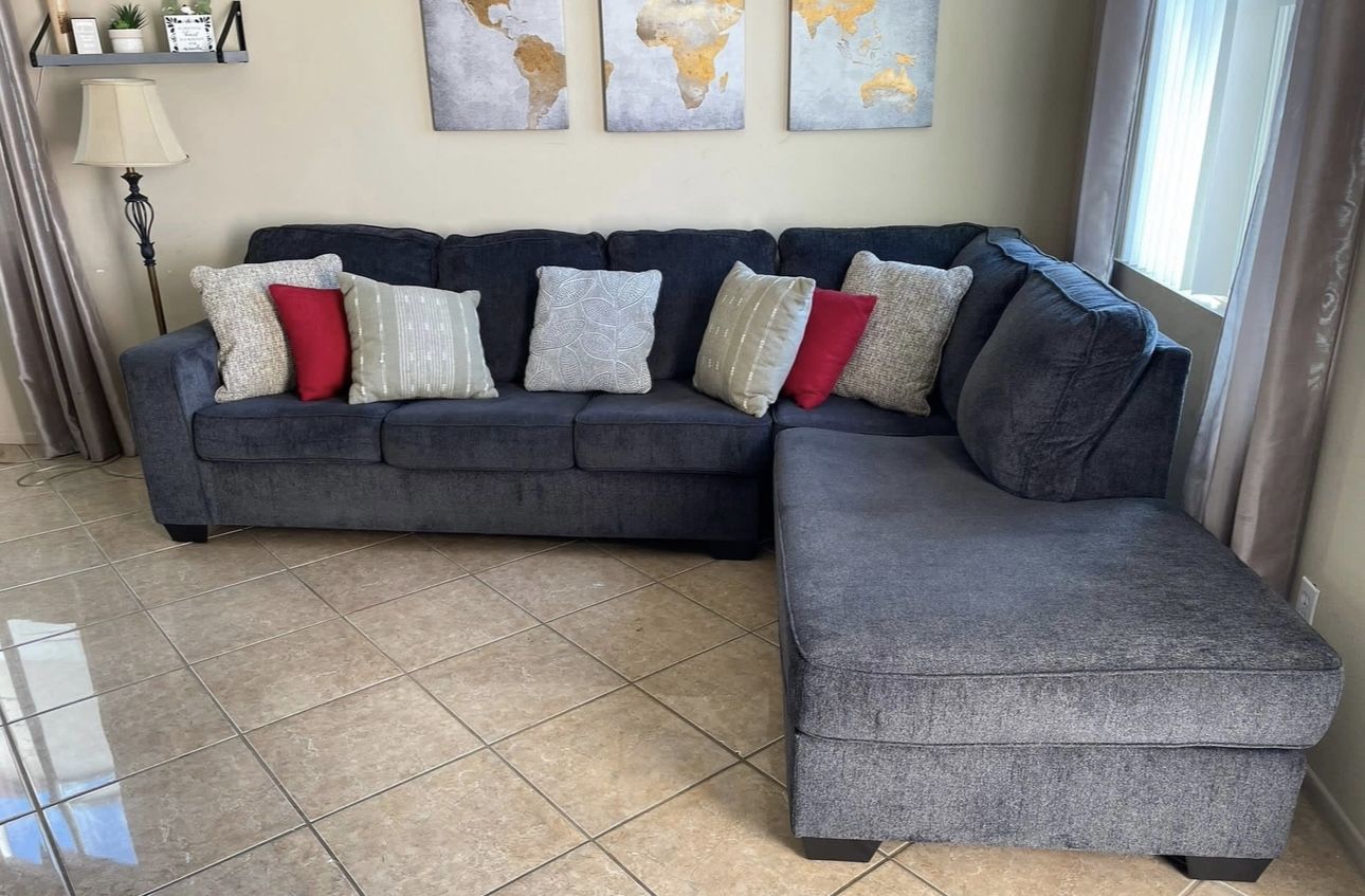 Grey Sectional Couch 