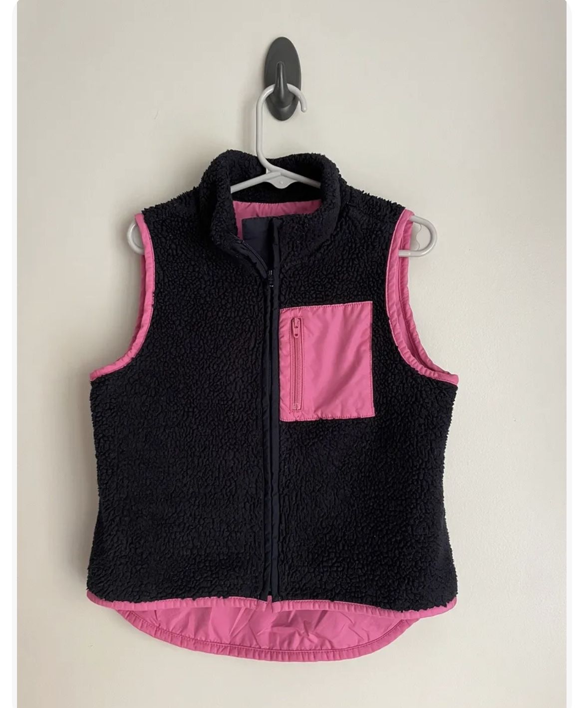 Gap Kids Girls Small 6-7 Pink Navy Blue Sherpa Fleece Vest Outerwear