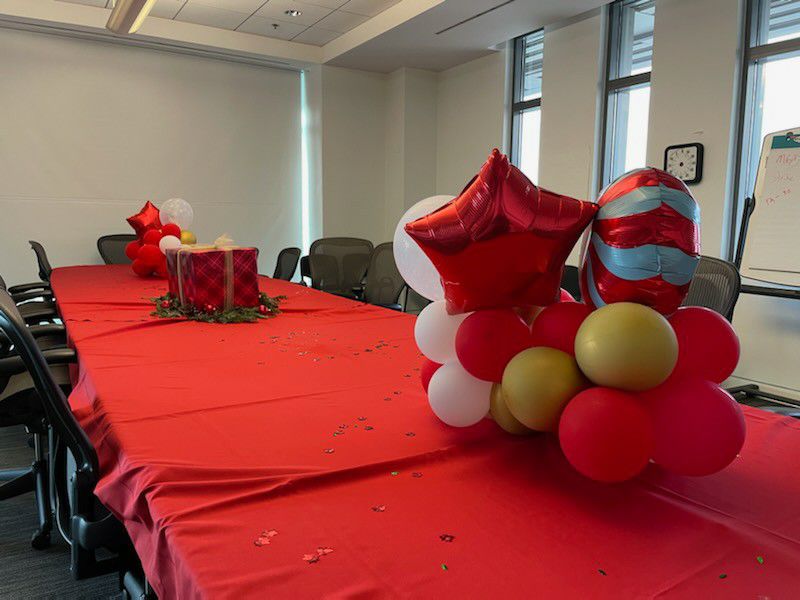 Holiday Balloon Columns/Clusters