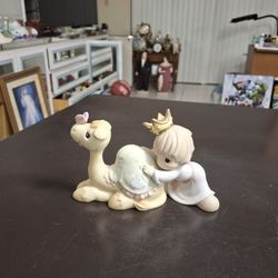 Precious Moments Bisque Porcelain " The Royal Budge Is Good For The Soul " Dated 2001 Nativity Scene Figurine 4.25"H X 6.5"L