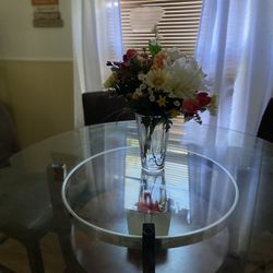 Dinning Room Table With 4 Chairs 