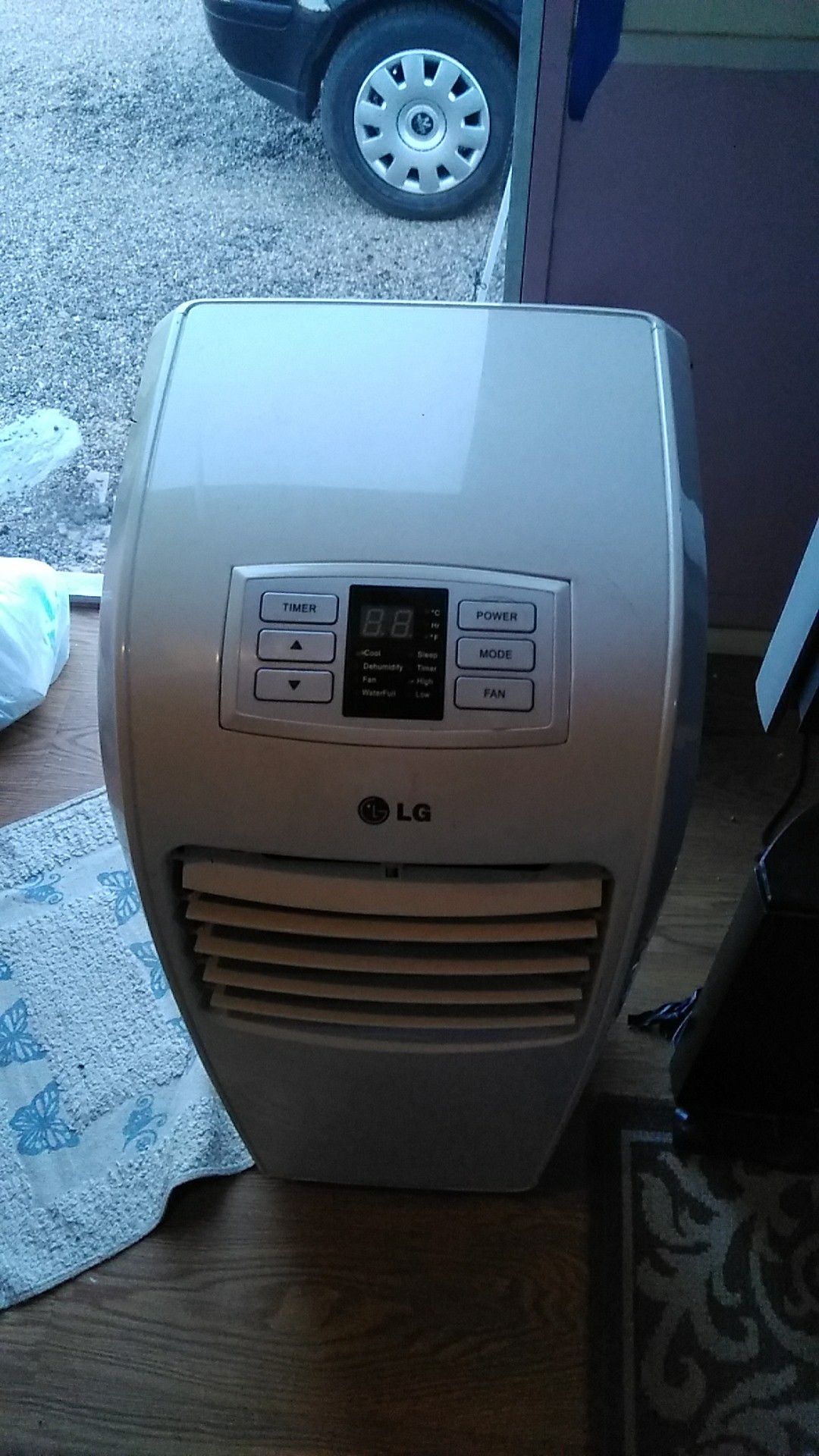 Lg 8000 btuh portable air conditioning unit with dehumidifier fan timer in sleep mode
