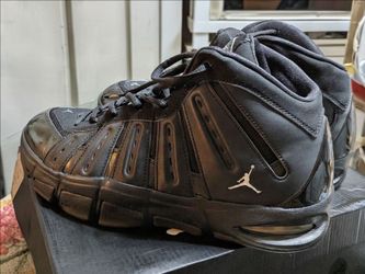 Air Jordan Black Mid-Top Basketball Sneakers
