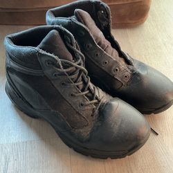 Boots sz 9