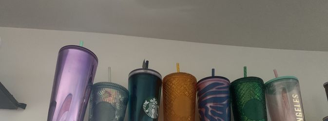 Starbucks Cups 