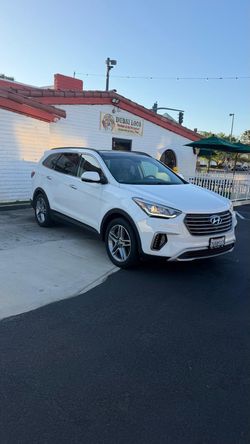 2017 Hyundai Santa Fe SE Ultimate – $10,000