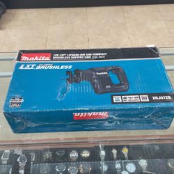 Makita XRJ07ZB Reciprocated Saw New Open Box 