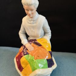 Royal Doulton Eventide HN2814 English Bone China Porcelain Figurine