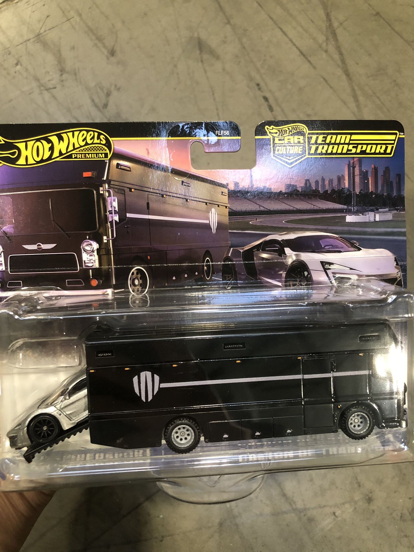 hot wheels team transport lykan hypersport