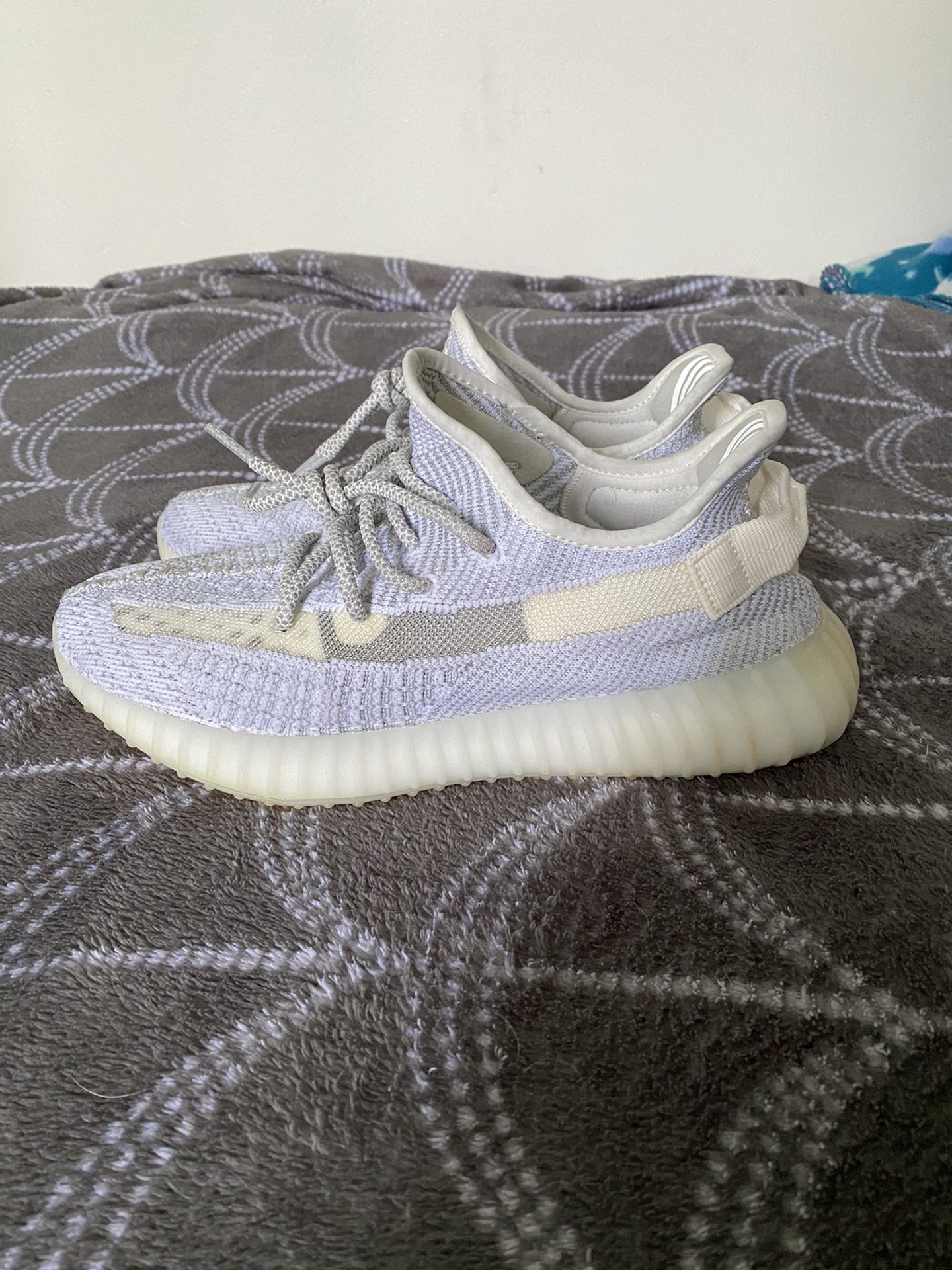 Yeezy boost 350 v2 static reflective