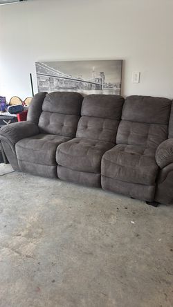 Couch set