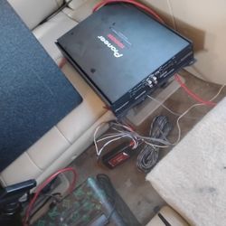 Two W6 12in Subs And 1000 W 