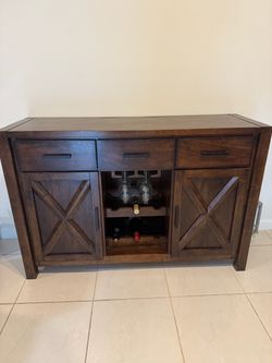 Bar with cabinet