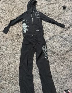 Black Graphic Zip-Up Hoodie and Pants Set