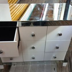 Modern mirror drawer dresser