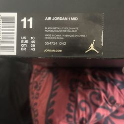 Jordan 1 Mid Size 11
