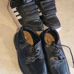 Boys size 8-9 lot of 2 pairs.