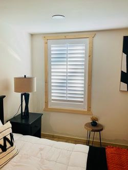 Handcrafted Solid Wood Shutters - Custom Fit Interior Window Coverings & Closet Doors - Free In Home Estimates & Quick Quotes (Persianas de Madera)