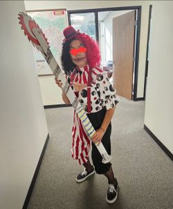 Creepy clown costume