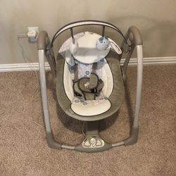 Ingenuity Comfort 2 Go Compact Portable 6-mSpeed Baby Swing with Music, Folds for Easy Travel, No Battery Needed 
