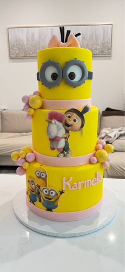 Minions birthday cake prop $150