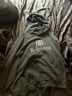 Balenciaga Be different hoodie