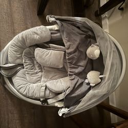 Baby bouncer/swing