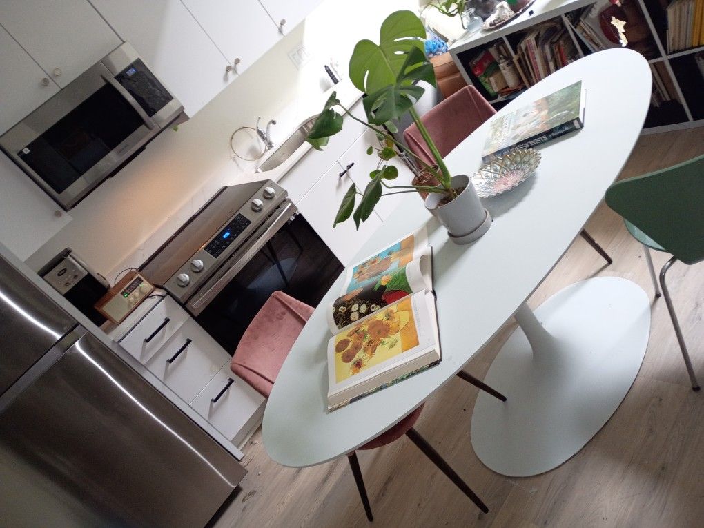 Eero Saarinen Mid Century Modern MCM Tulip Table Dining Room Large 