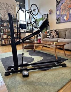 DB Method Squat Machine