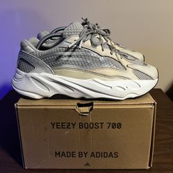 Yeezy 700 V2 'Cream'