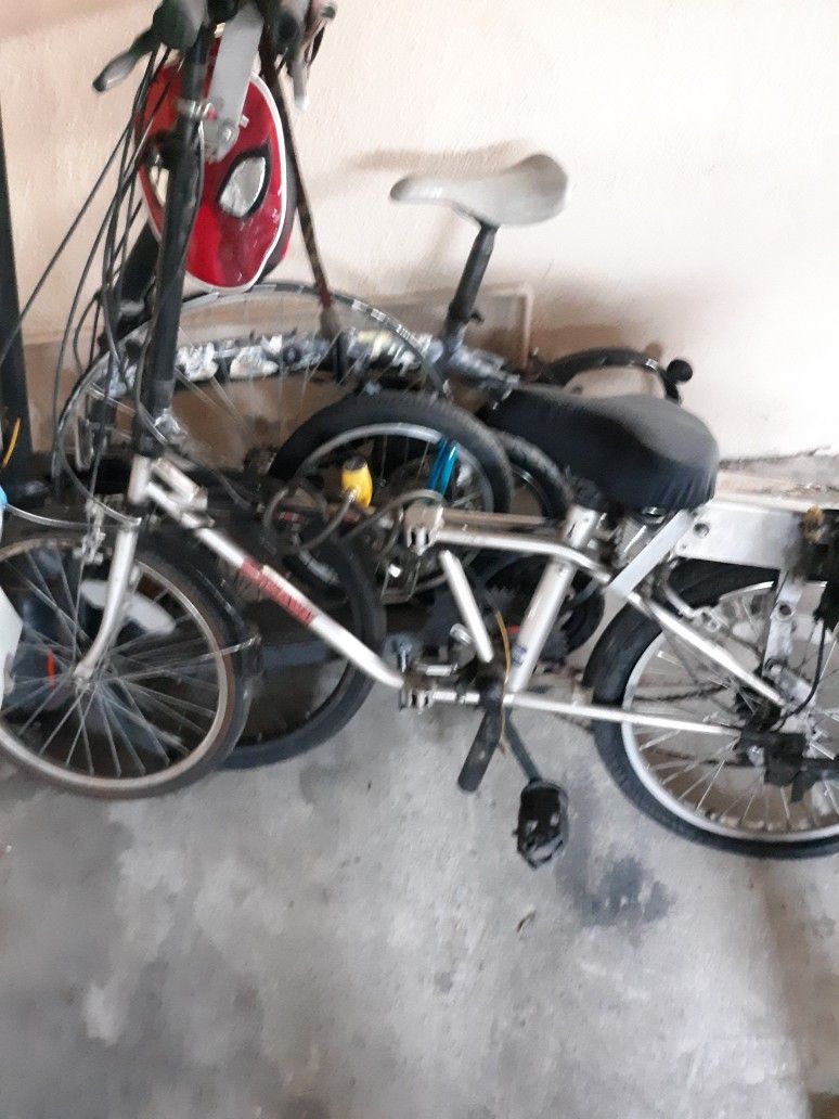 Gas Motor Bike For Show I'm Want 100,000,000,000,000....