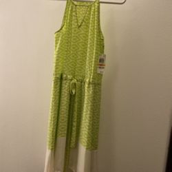 Super cute women’s Dress size small/medium 