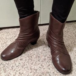 Cobb Hill Women's Boots Chestnut Brown 8.5
