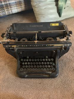 1940 Underwood Typewriter