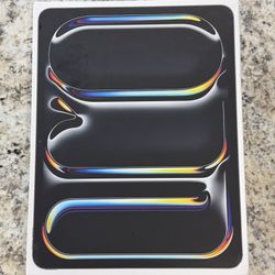 Apple iPad Pro 13" (7th Gen.) M4-Chip 256GB Wi-Fi+Cellular 5G (UNLOCKED) Space Black