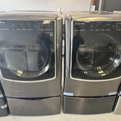 LG Signature Washer And Dryer Set 