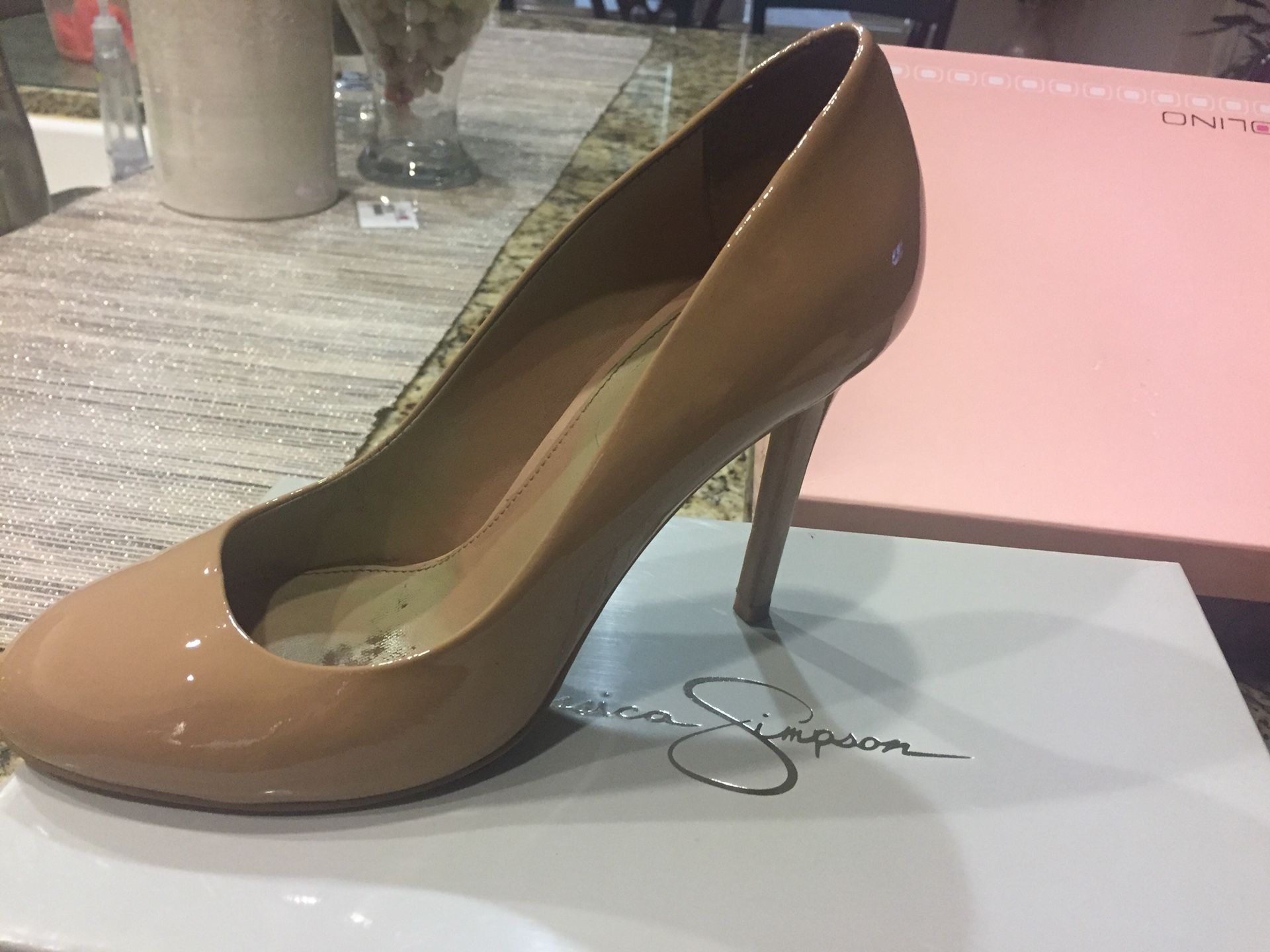 Jessica Simpson ( nude Patten heels)