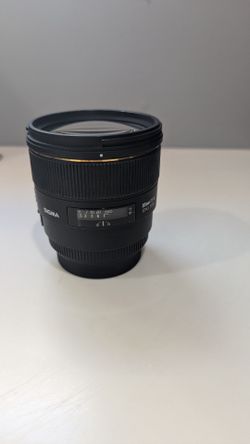 Sigma 85mm f/1.4 EX DG HSM Len for Canon