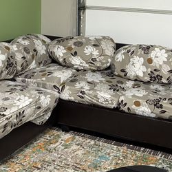 Modern L-Shaped Sofa (112” x 84”) – Refreshed & Well Maintained