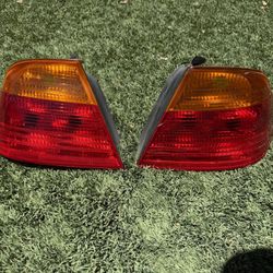 2001 BMW 325Ci OEM Pair of Amber Taillights